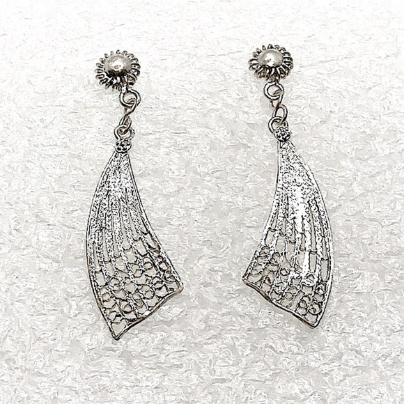 Vtg Sterling Silver Cannetille Filigree Wavy Fan Dangle Stud Earrings 1.9” - Picture 2 of 8